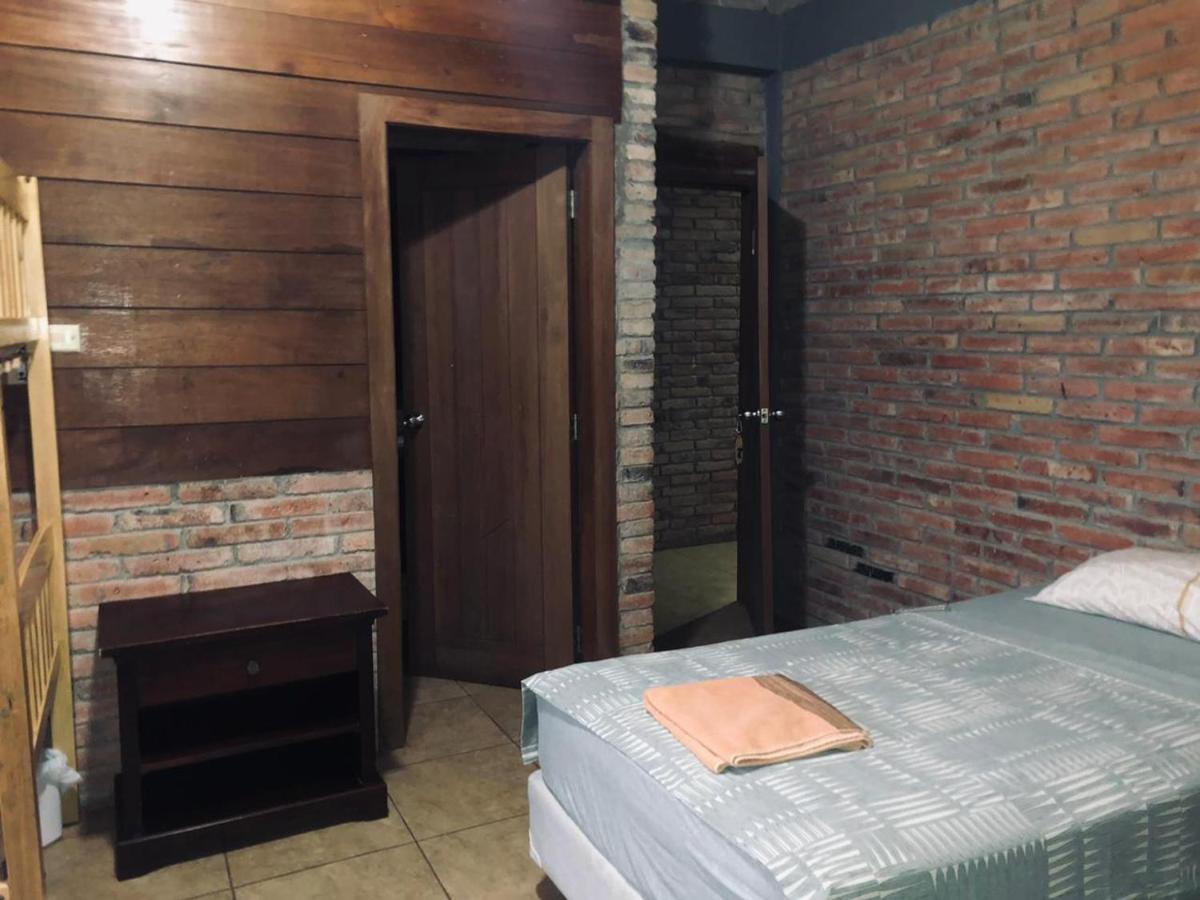 Tavarua Hotel Montañita Εξωτερικό φωτογραφία