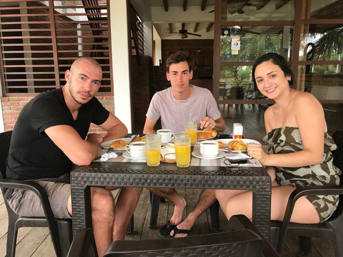 Tavarua Hotel Montañita Εξωτερικό φωτογραφία